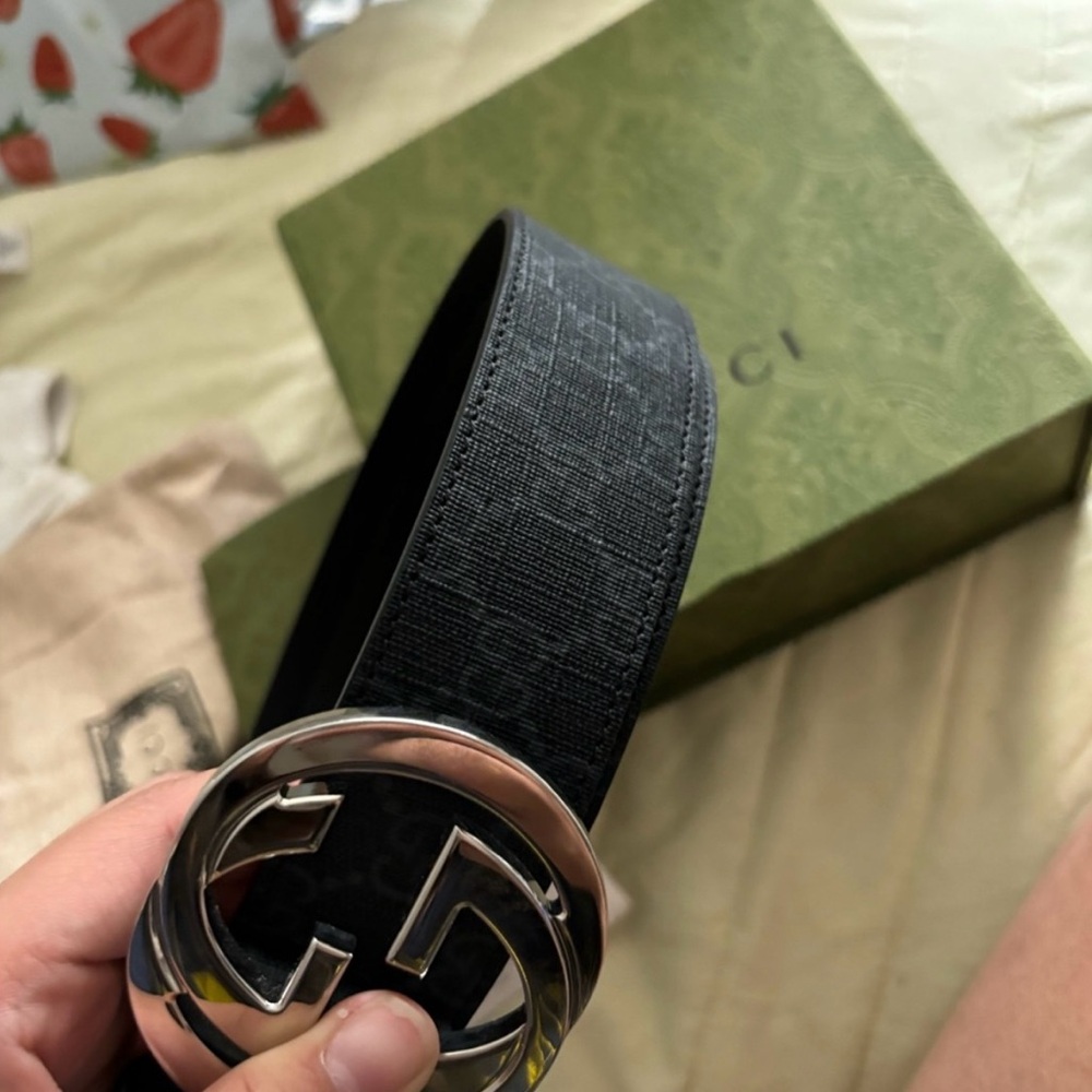 Gucci Black Belt with Silver Buckle